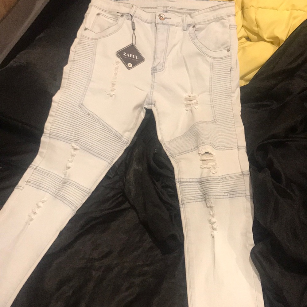 MEN’S ZAFUL FOREVER YOUNG JEANS